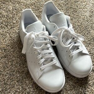 Near new Adidas, Stan Smith, leather tennis shoes.